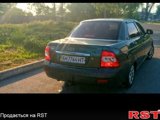 Зеленый ВАЗ 2170 Priora, объемом двигателя 1.6 л и пробегом 100 тыс. км за 2600 $, фото 2 на Automoto.ua