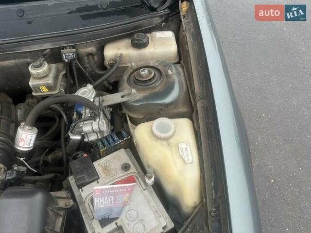 Зелений ВАЗ 2170 Priora, об'ємом двигуна 1.6 л та пробігом 137 тис. км за 3550 $, фото 27 на Automoto.ua