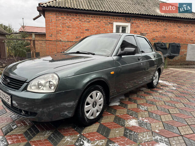 Зеленый ВАЗ 2170 Priora, объемом двигателя 1.6 л и пробегом 169 тыс. км за 3000 $, фото 1 на Automoto.ua