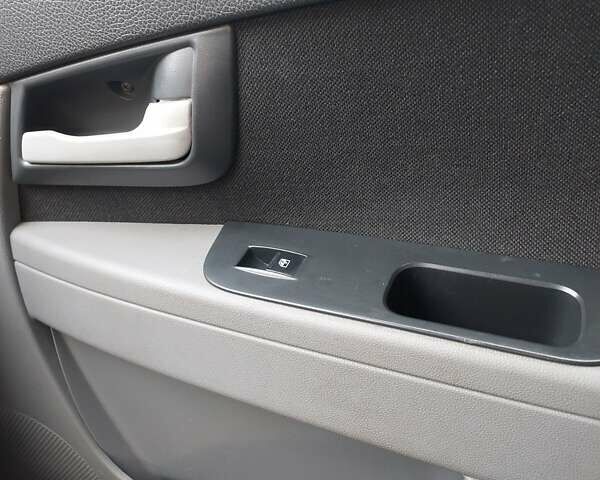 Зеленый ВАЗ 2170 Priora, объемом двигателя 1.6 л и пробегом 115 тыс. км за 3650 $, фото 8 на Automoto.ua