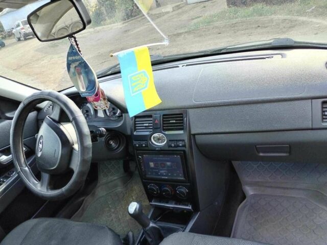 Зелений ВАЗ 2170 Priora, об'ємом двигуна 1.6 л та пробігом 86 тис. км за 5000 $, фото 4 на Automoto.ua