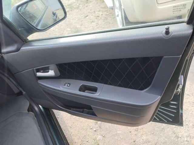 Зелений ВАЗ 2170 Priora, об'ємом двигуна 1.6 л та пробігом 86 тис. км за 5000 $, фото 2 на Automoto.ua