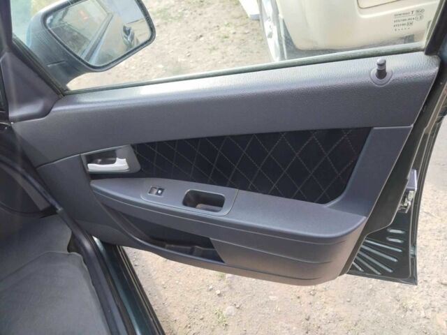 Зеленый ВАЗ 2170 Priora, объемом двигателя 1.6 л и пробегом 86 тыс. км за 5000 $, фото 2 на Automoto.ua