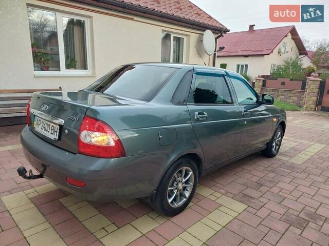 Зеленый ВАЗ 2170 Priora, объемом двигателя 1.6 л и пробегом 115 тыс. км за 3650 $, фото 4 на Automoto.ua