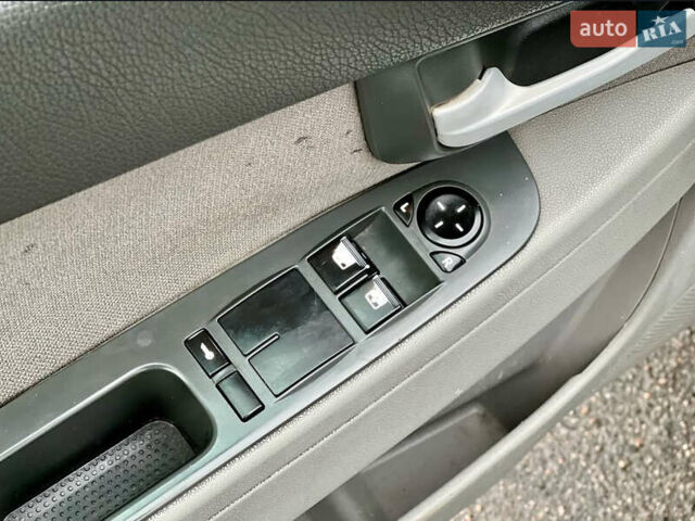 Белый ВАЗ 2171 Priora, объемом двигателя 1.6 л и пробегом 280 тыс. км за 2200 $, фото 11 на Automoto.ua