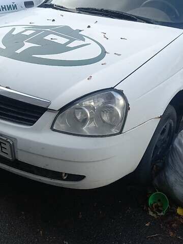 Білий ВАЗ 2171 Priora, об'ємом двигуна 1.6 л та пробігом 304 тис. км за 1000 $, фото 6 на Automoto.ua