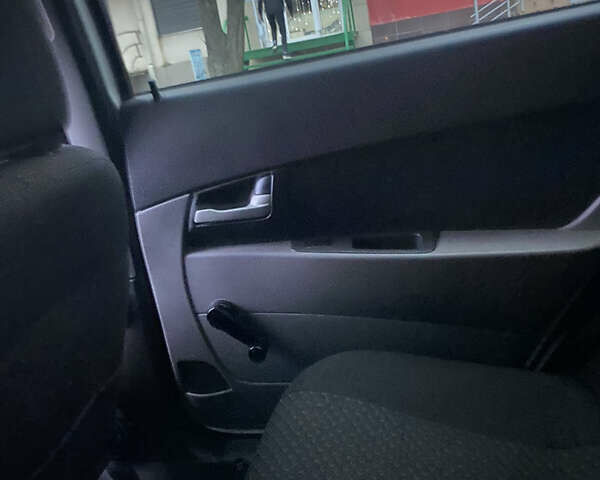 Белый ВАЗ 2171 Priora, объемом двигателя 1.6 л и пробегом 155 тыс. км за 3500 $, фото 15 на Automoto.ua