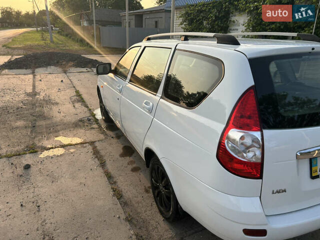 Белый ВАЗ 2171 Priora, объемом двигателя 1.6 л и пробегом 200 тыс. км за 2800 $, фото 7 на Automoto.ua