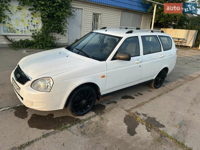Белый ВАЗ 2171 Priora, объемом двигателя 1.6 л и пробегом 200 тыс. км за 2800 $, фото 9 на Automoto.ua
