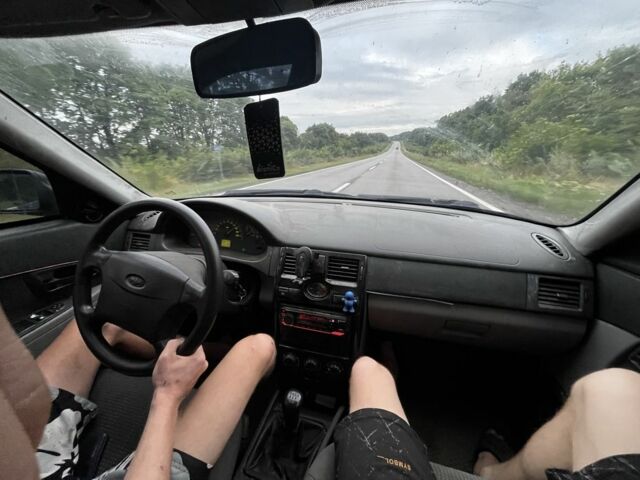 ВАЗ 2171 Priora 2008 в Вольногорске на Automoto.ua Черный ВАЗ 2171 Priora, объемом двигателя 1.6 л и пробегом 200 тыс. км за 2600 $, фото 3 на Automoto.ua