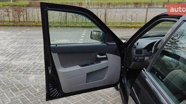 Черный ВАЗ 2171 Priora, объемом двигателя 1.6 л и пробегом 153 тыс. км за 2150 $, фото 6 на Automoto.ua