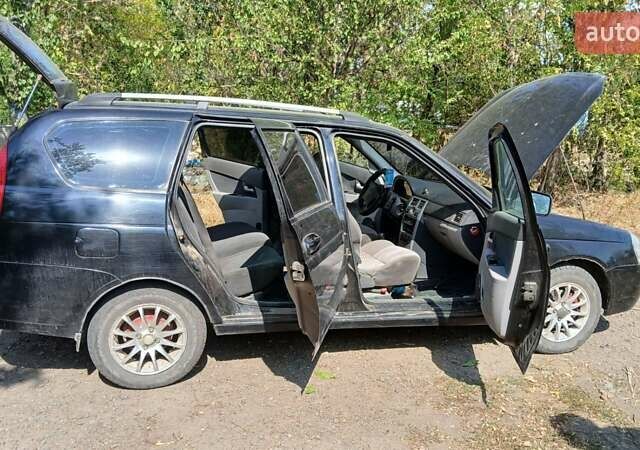 Черный ВАЗ 2171 Priora, объемом двигателя 1.6 л и пробегом 227 тыс. км за 3000 $, фото 2 на Automoto.ua