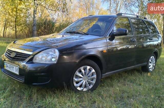 Чорний ВАЗ 2171 Priora, об'ємом двигуна 1.6 л та пробігом 207 тис. км за 2000 $, фото 1 на Automoto.ua
