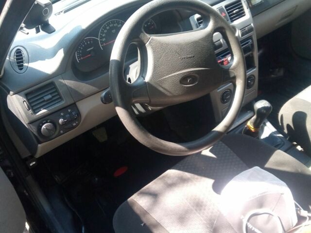 Черный ВАЗ 2171 Priora, объемом двигателя 1.6 л и пробегом 236 тыс. км за 1850 $, фото 4 на Automoto.ua