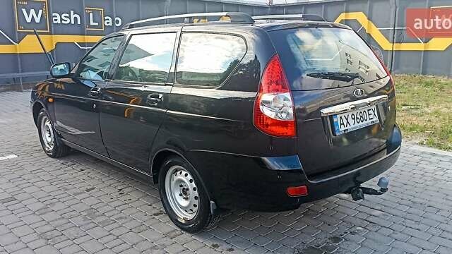 Черный ВАЗ 2171 Priora, объемом двигателя 1.6 л и пробегом 170 тыс. км за 3150 $, фото 3 на Automoto.ua