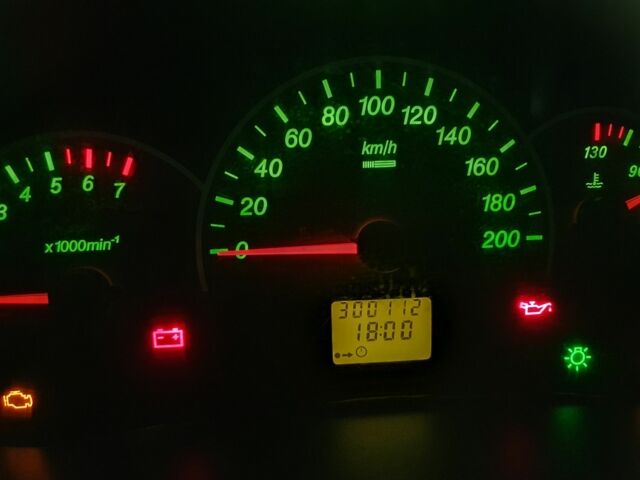 Чорний ВАЗ 2171 Priora, об'ємом двигуна 0 л та пробігом 300 тис. км за 1300 $, фото 3 на Automoto.ua