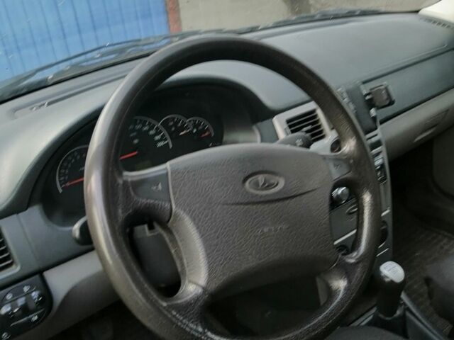 Чорний ВАЗ 2171 Priora, об'ємом двигуна 1.6 л та пробігом 137 тис. км за 2831 $, фото 2 на Automoto.ua