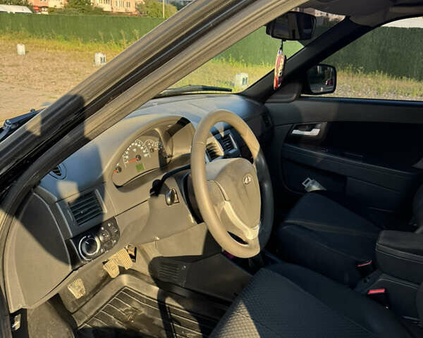 Чорний ВАЗ 2171 Priora, об'ємом двигуна 1.6 л та пробігом 300 тис. км за 2000 $, фото 8 на Automoto.ua