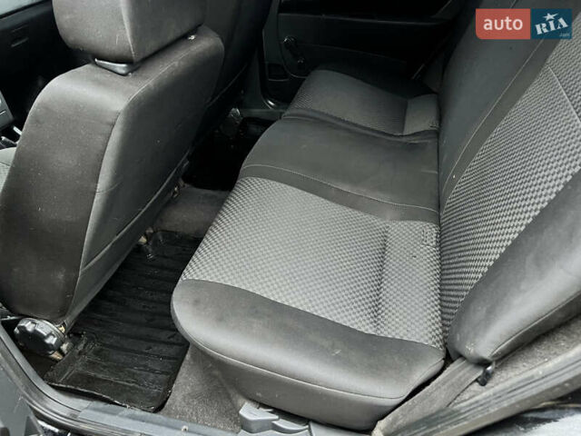 Черный ВАЗ 2171 Priora, объемом двигателя 1.6 л и пробегом 150 тыс. км за 2650 $, фото 5 на Automoto.ua