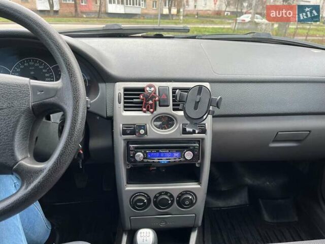 Коричневий ВАЗ 2171 Priora, об'ємом двигуна 1.6 л та пробігом 190 тис. км за 2200 $, фото 6 на Automoto.ua