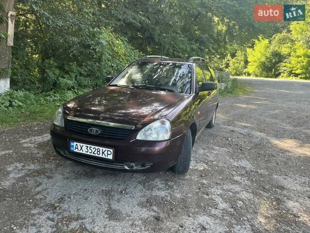 Коричневый ВАЗ 2171 Priora, объемом двигателя 1.6 л и пробегом 230 тыс. км за 2200 $, фото 1 на Automoto.ua