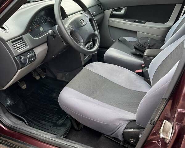 Коричневий ВАЗ 2171 Priora, об'ємом двигуна 1.6 л та пробігом 190 тис. км за 2200 $, фото 5 на Automoto.ua