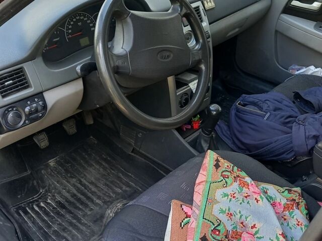 Красный ВАЗ 2171 Priora, объемом двигателя 1.6 л и пробегом 191 тыс. км за 1900 $, фото 11 на Automoto.ua