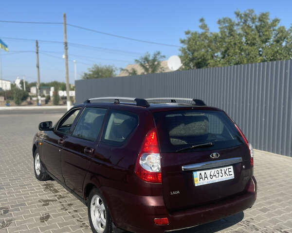 Красный ВАЗ 2171 Priora, объемом двигателя 1.6 л и пробегом 160 тыс. км за 2200 $, фото 1 на Automoto.ua