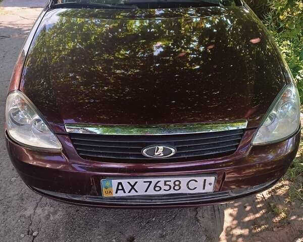 Красный ВАЗ 2171 Priora, объемом двигателя 1.6 л и пробегом 135 тыс. км за 3500 $, фото 7 на Automoto.ua