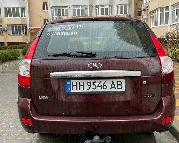 Красный ВАЗ 2171 Priora, объемом двигателя 1.6 л и пробегом 145 тыс. км за 2999 $, фото 5 на Automoto.ua