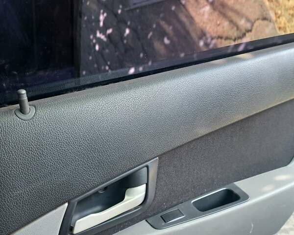 Красный ВАЗ 2171 Priora, объемом двигателя 1.6 л и пробегом 135 тыс. км за 3500 $, фото 9 на Automoto.ua