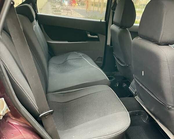 Красный ВАЗ 2171 Priora, объемом двигателя 1.6 л и пробегом 145 тыс. км за 2999 $, фото 8 на Automoto.ua
