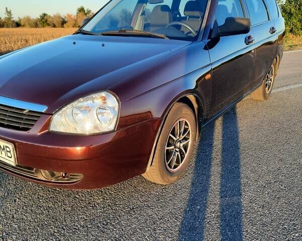 Червоний ВАЗ 2171 Priora, об'ємом двигуна 1.6 л та пробігом 165 тис. км за 3700 $, фото 1 на Automoto.ua