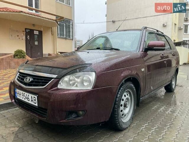 Красный ВАЗ 2171 Priora, объемом двигателя 1.6 л и пробегом 145 тыс. км за 2999 $, фото 2 на Automoto.ua