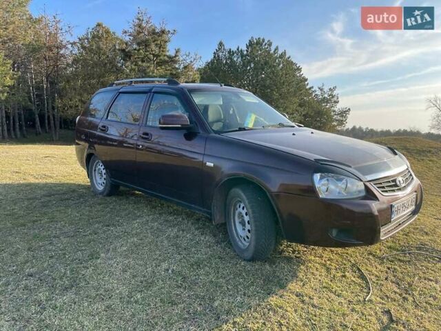 Красный ВАЗ 2171 Priora, объемом двигателя 1.6 л и пробегом 145 тыс. км за 2999 $, фото 10 на Automoto.ua