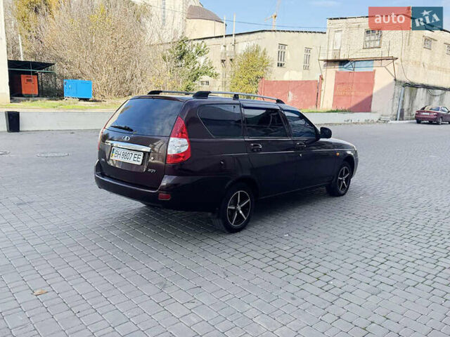 Красный ВАЗ 2171 Priora, объемом двигателя 1.6 л и пробегом 53 тыс. км за 4300 $, фото 3 на Automoto.ua