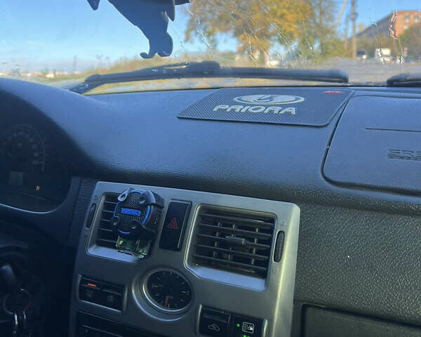 ВАЗ 2171 Priora, объемом двигателя 1.6 л и пробегом 190 тыс. км за 3200 $, фото 5 на Automoto.ua