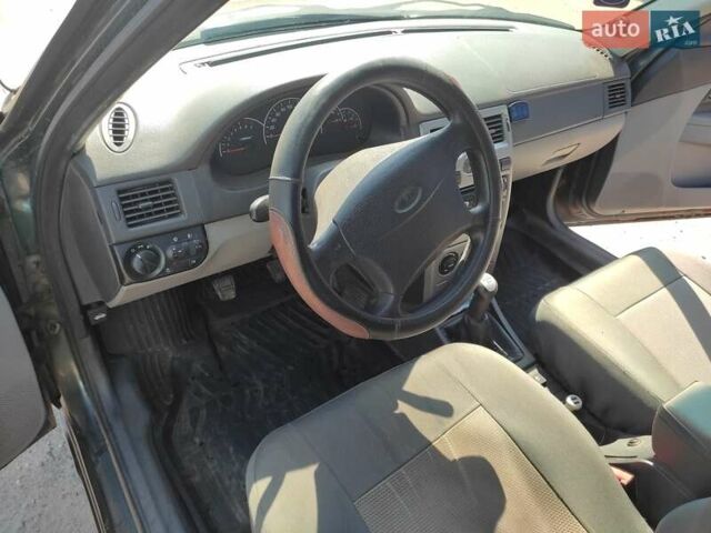 ВАЗ 2171 Priora, объемом двигателя 1.6 л и пробегом 194 тыс. км за 1800 $, фото 6 на Automoto.ua
