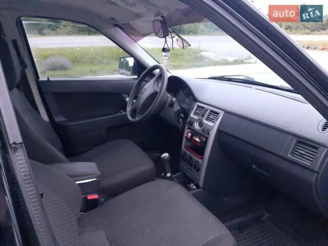 ВАЗ 2171 Priora, объемом двигателя 1.6 л и пробегом 100 тыс. км за 3700 $, фото 5 на Automoto.ua