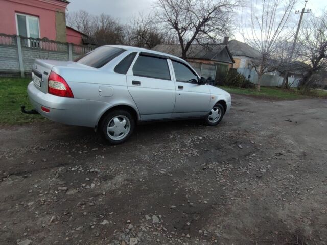 Серый ВАЗ 2171 Priora, объемом двигателя 1.6 л и пробегом 196 тыс. км за 2500 $, фото 2 на Automoto.ua