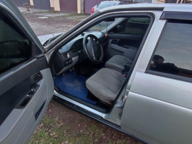 Серый ВАЗ 2171 Priora, объемом двигателя 1.6 л и пробегом 196 тыс. км за 2500 $, фото 5 на Automoto.ua