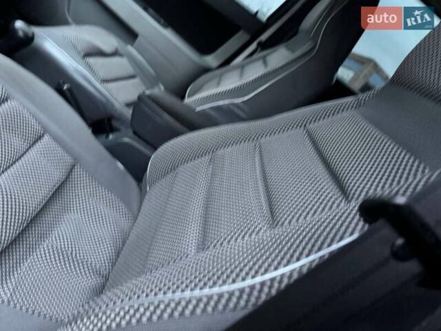 ВАЗ 2171 Priora 2010 у Ахтырке на Automoto.ua Сірий ВАЗ 2171 Priora, об'ємом двигуна 1.6 л та пробігом 135 тис. км за 2999 $, фото 33 на Automoto.ua