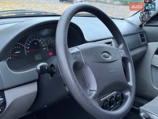 ВАЗ 2171 Priora 2010 у Ахтырке на Automoto.ua Сірий ВАЗ 2171 Priora, об'ємом двигуна 1.6 л та пробігом 135 тис. км за 2999 $, фото 32 на Automoto.ua