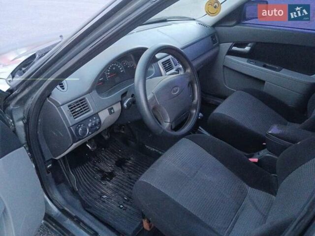 Сірий ВАЗ 2171 Priora, об'ємом двигуна 1.6 л та пробігом 170 тис. км за 2400 $, фото 4 на Automoto.ua
