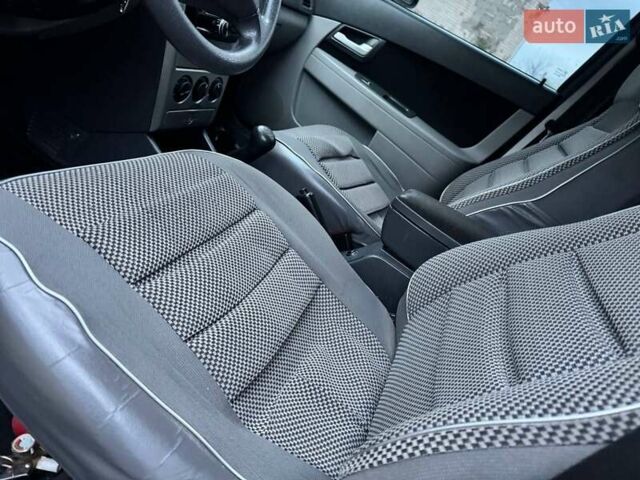 ВАЗ 2171 Priora 2010 у Ахтырке на Automoto.ua Сірий ВАЗ 2171 Priora, об'ємом двигуна 1.6 л та пробігом 135 тис. км за 2999 $, фото 26 на Automoto.ua