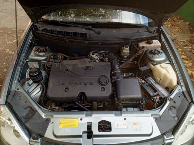 Серый ВАЗ 2171 Priora, объемом двигателя 1.6 л и пробегом 24 тыс. км за 2600 $, фото 6 на Automoto.ua