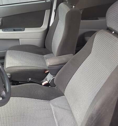 Серый ВАЗ 2171 Priora, объемом двигателя 1.6 л и пробегом 131 тыс. км за 2900 $, фото 5 на Automoto.ua