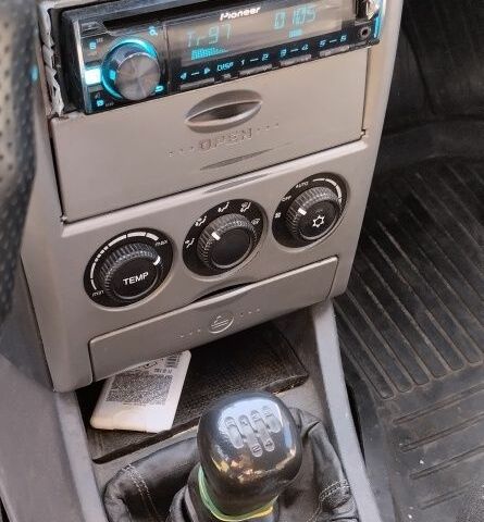 Сірий ВАЗ 2171 Priora, об'ємом двигуна 1.6 л та пробігом 340 тис. км за 1200 $, фото 6 на Automoto.ua
