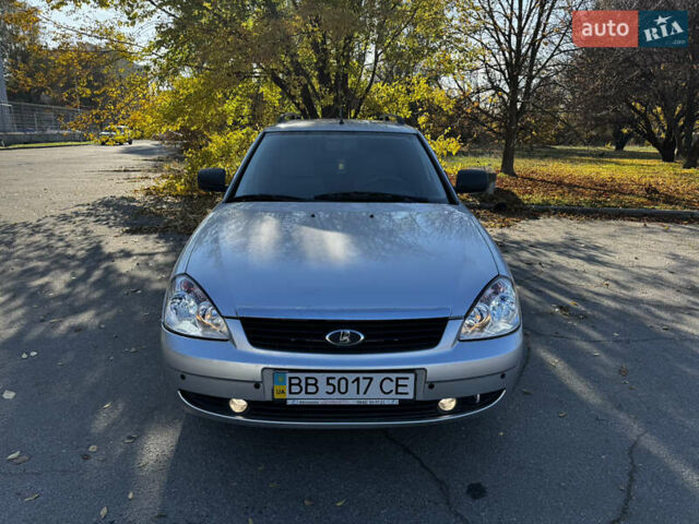 Серый ВАЗ 2171 Priora, объемом двигателя 1.6 л и пробегом 76 тыс. км за 3700 $, фото 1 на Automoto.ua