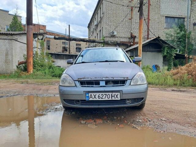 Серый ВАЗ 2171 Priora, объемом двигателя 1.6 л и пробегом 351 тыс. км за 1200 $, фото 3 на Automoto.ua